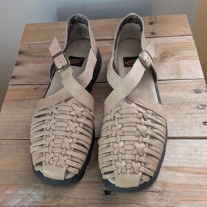 Aerosoles Tan Beige Strappy Woven Sandals With Chunky Sole Fisherman Sandals